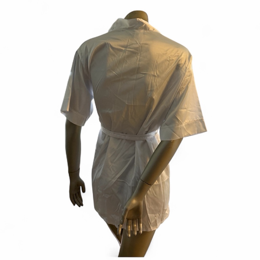 Be Wicked White Satin Robe- NWT- Multiple Sizes! - Picture 2 of 2